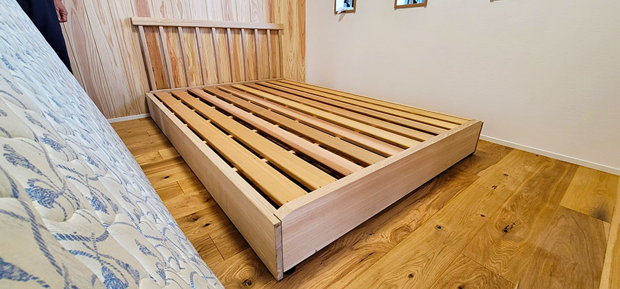 無垢づくりベッド