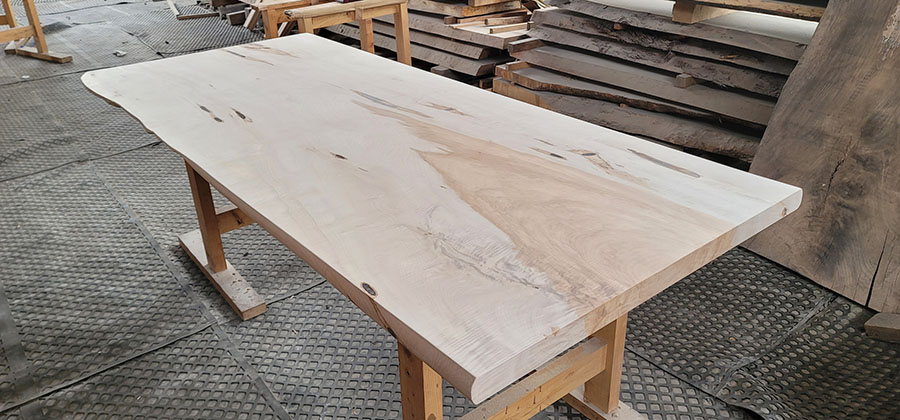 栃一枚板ダイニングテーブル