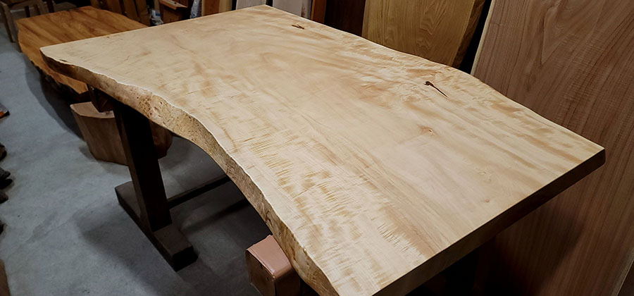 栃一枚板テーブル