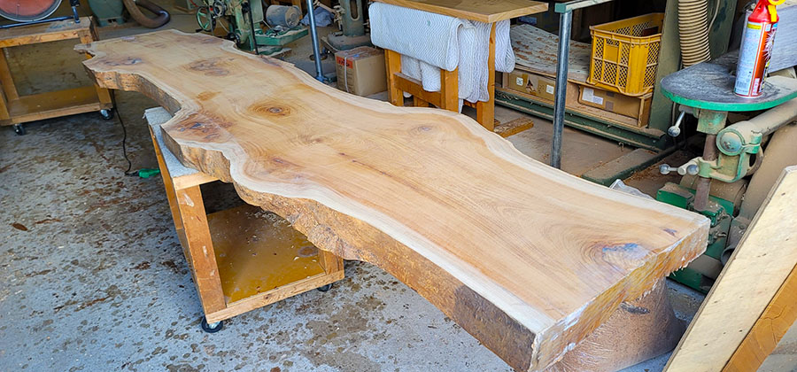 ケヤキ一枚板ベンチ材