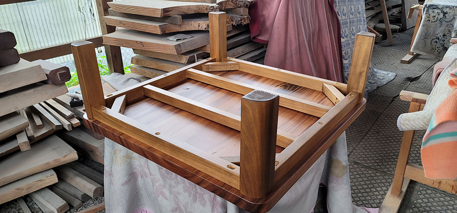 無垢一枚板ローテーブル