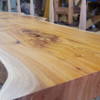 一枚板の背もたれ付きベンチ