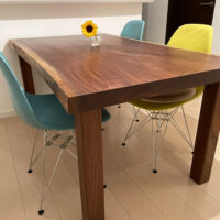 東京都内無垢一枚板テーブル