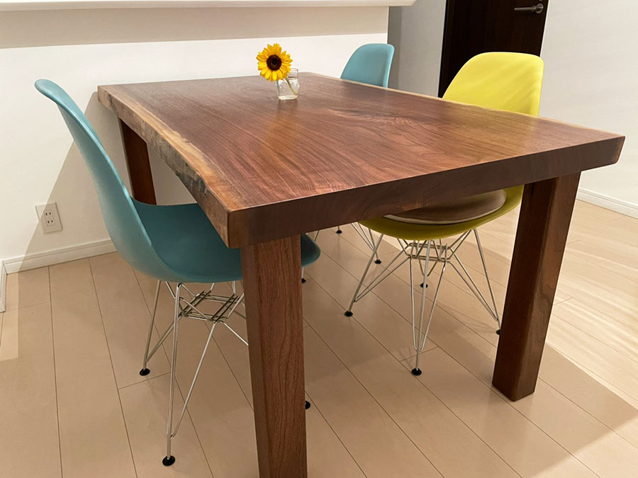 東京都内無垢一枚板テーブル