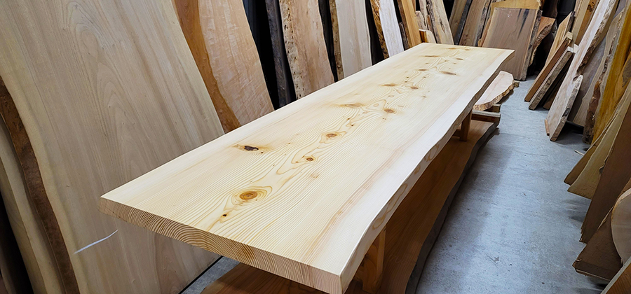 もみのき一枚板テーブル