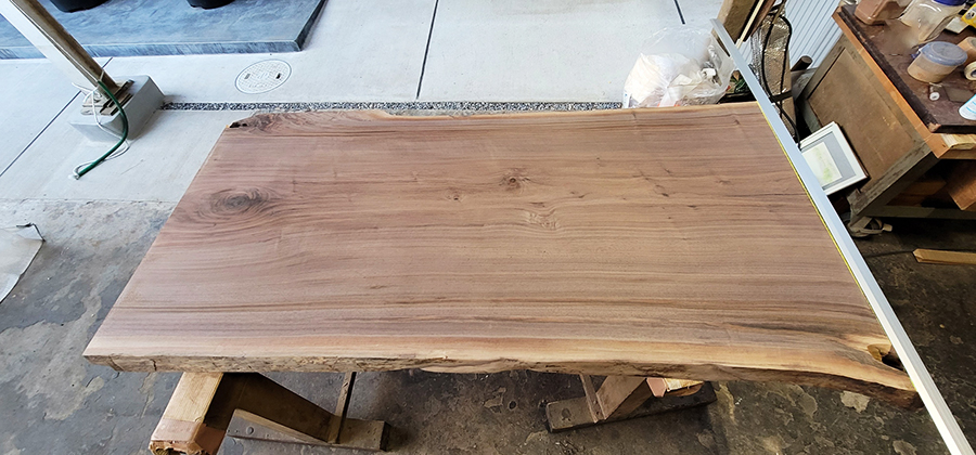 ブラックウォルナット無垢一枚板