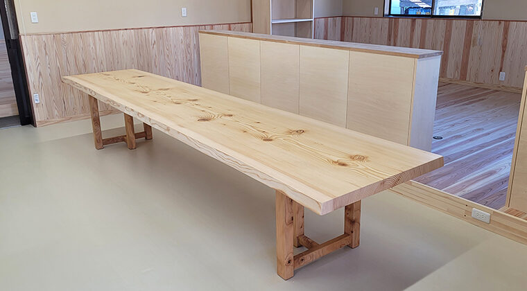 もみのき会議テーブル