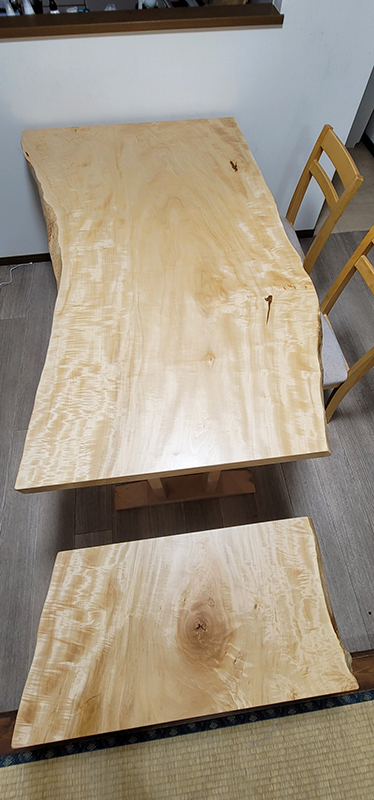 栃一枚板テーブル