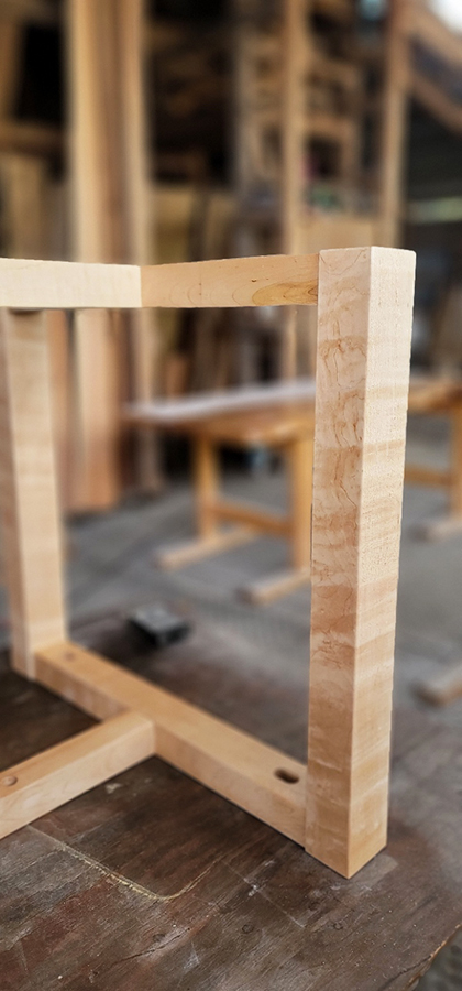 一枚板テーブルの脚