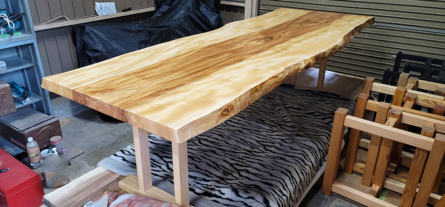 栃一枚板ダイニングテーブル