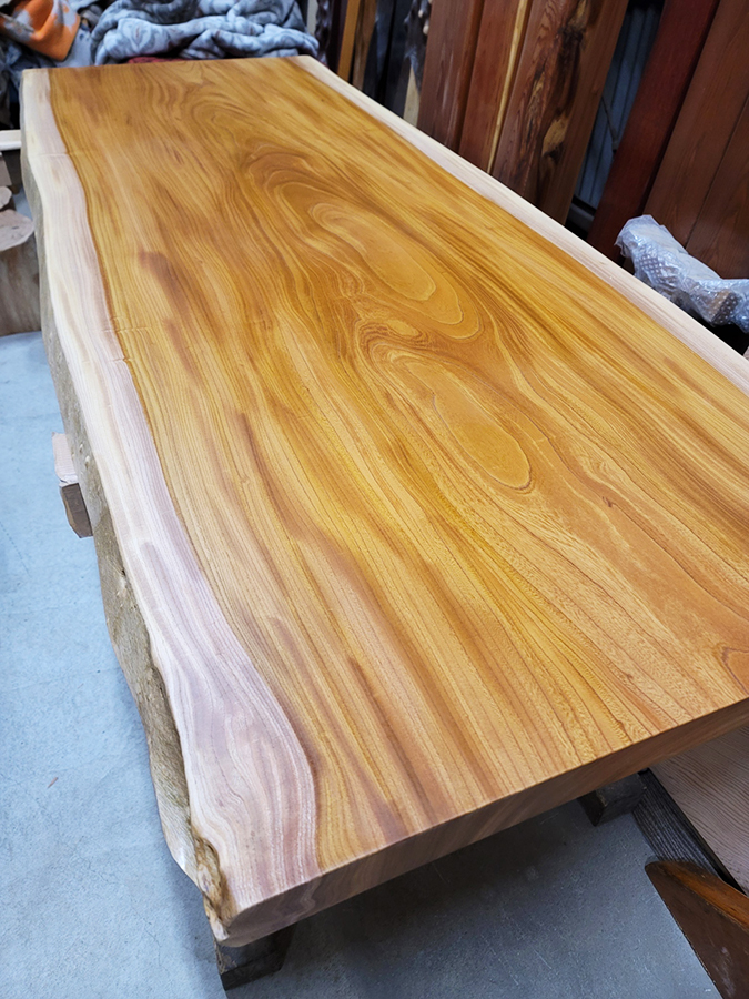 ケヤキ無垢一枚板ダイニングテーブル