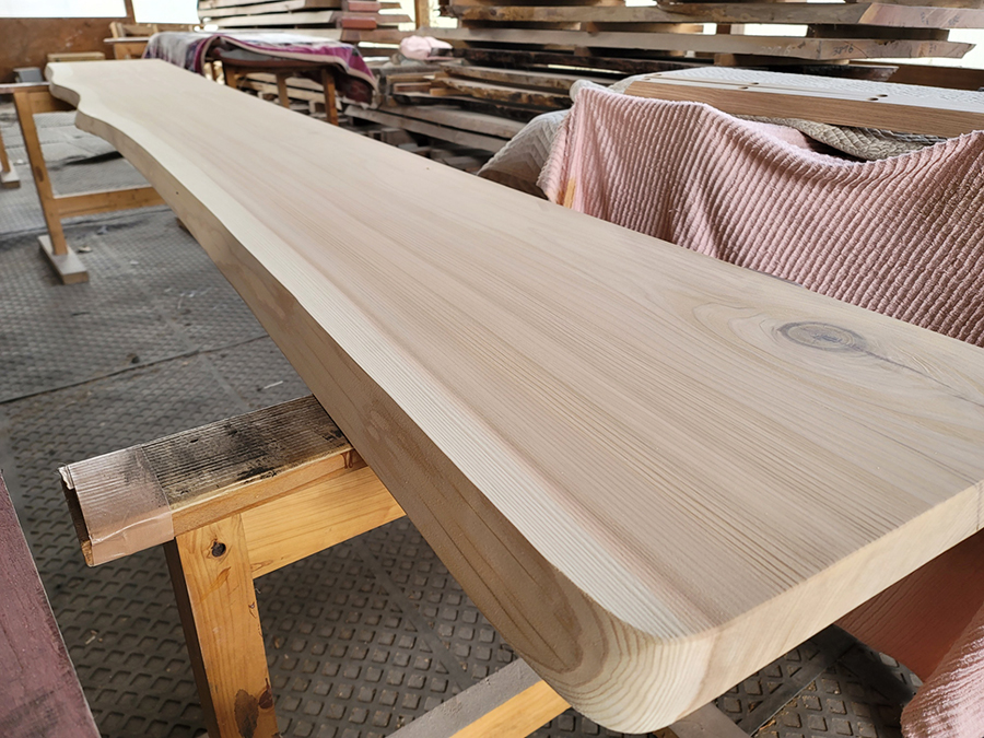 一枚板カウンター製作