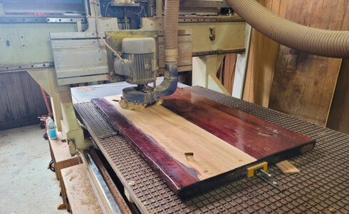 持ち込みの無垢一枚板の修理