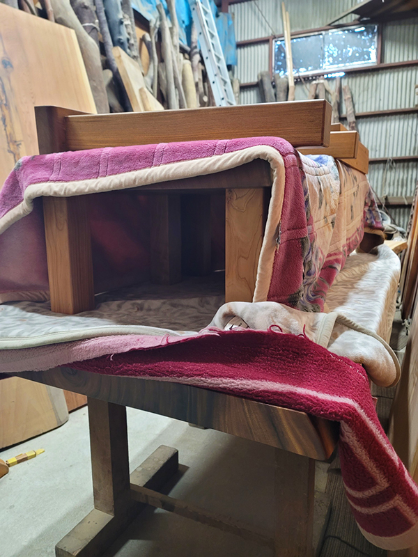 一枚板の家具
