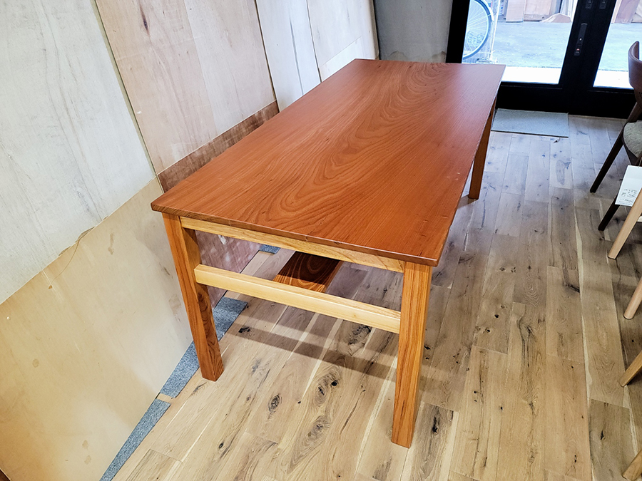 ケヤキ一枚板テーブル