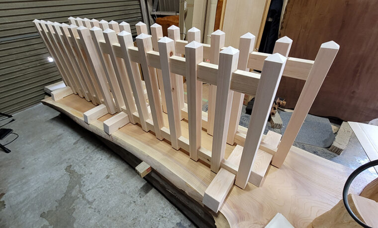 木の車止め　ヒノキ材