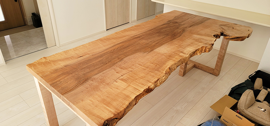 楓無垢一枚板テーブル製作