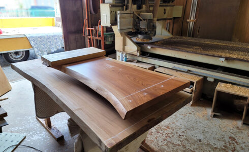 一枚板テーブル製作