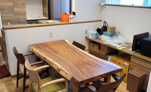 モンキーポット一枚板ダイニングテーブル販売