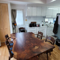 クラロウォルナット一枚板ダイニングテーブル