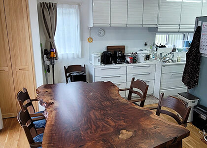 クラロウォルナット一枚板ダイニングテーブル