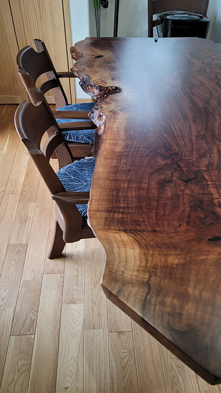 無垢一枚板の動き