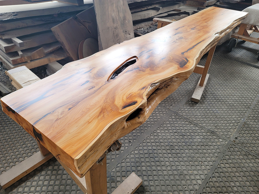 イチイ一枚板テーブル