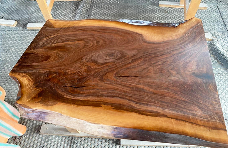 ウォルナット一枚板テーブル