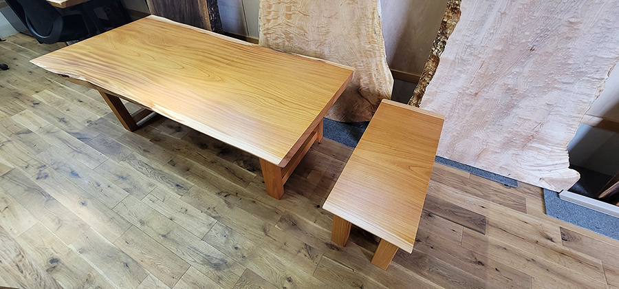 ケヤキ一枚板ダイニングテーブル