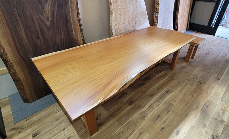 ケヤキ一枚板テーブル