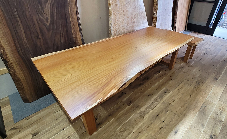 ケヤキ一枚板テーブル