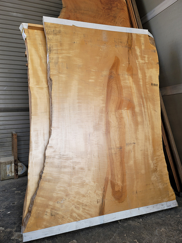 栃一枚板テーブル