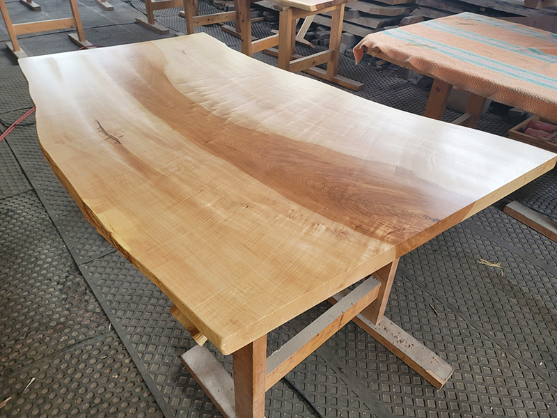 栃一枚板テーブル