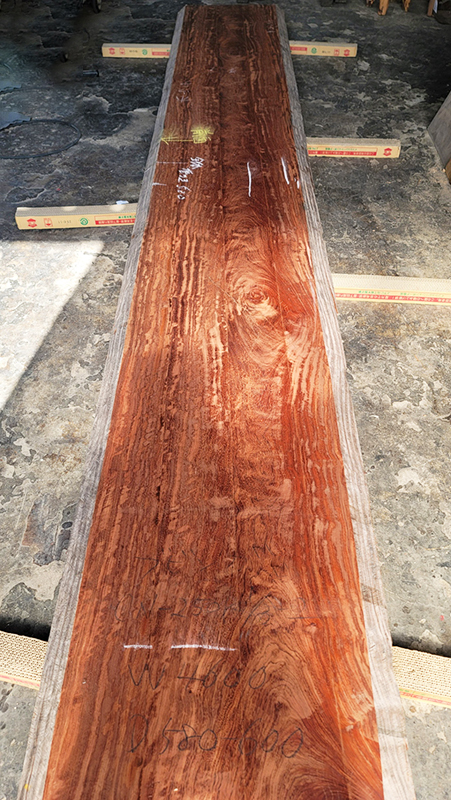 一枚板バーカウンター