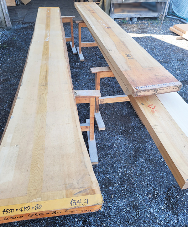 ヒノキ一枚板カウンター