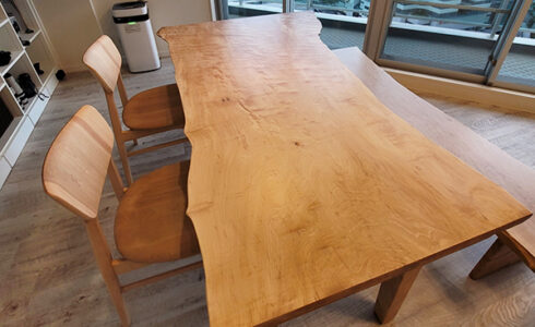栃一枚板ダイニングテーブルセット納品