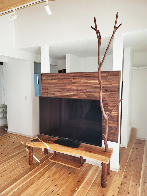 一枚板テレビ台