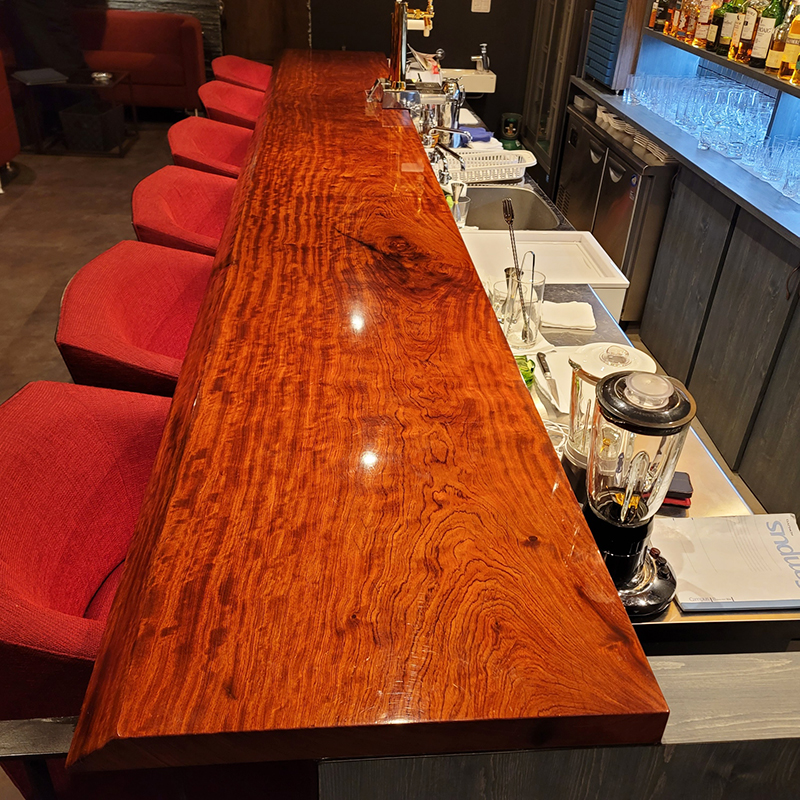 一枚板カウンター