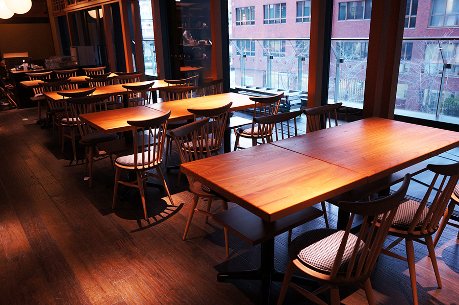 店舗用無垢テーブル