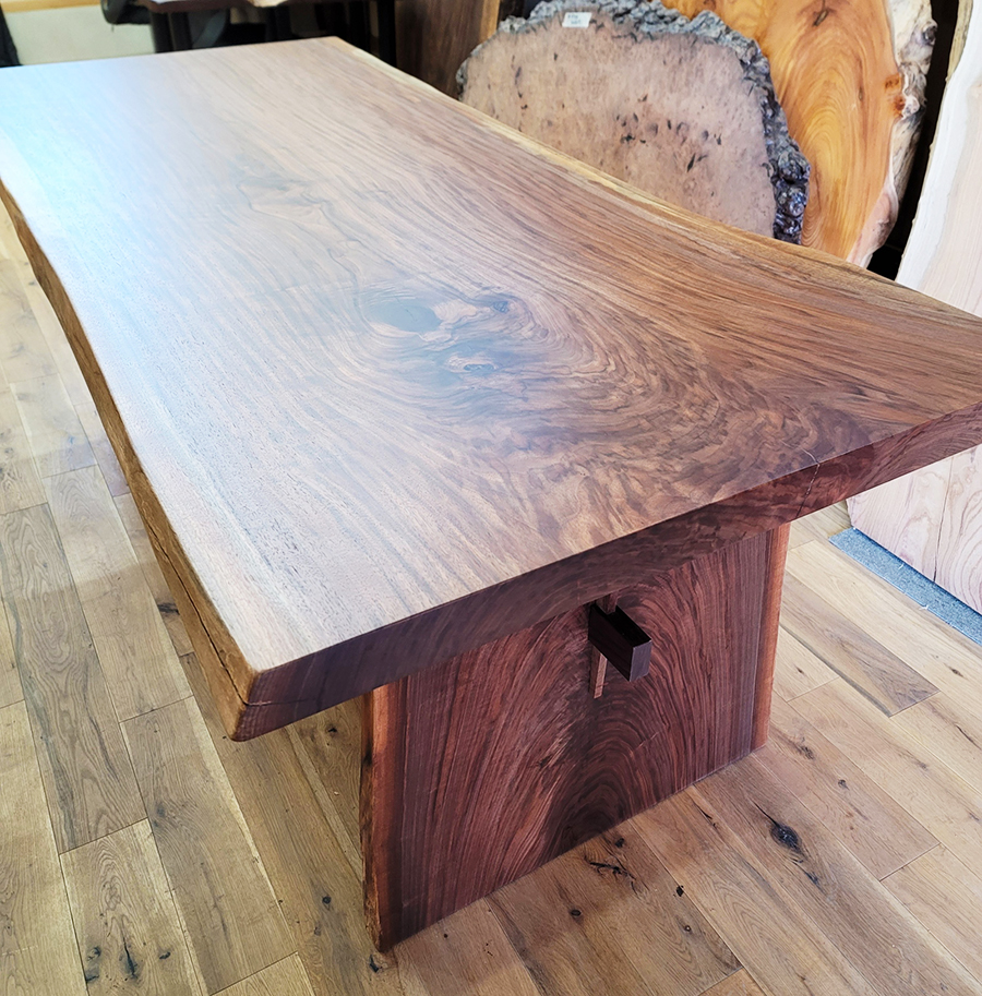 ブラックウォルナット一枚板テーブル