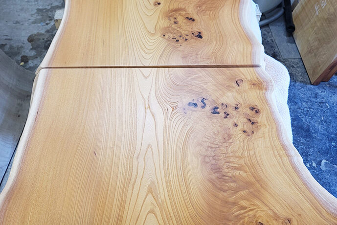 ケヤキ一枚板テーブル