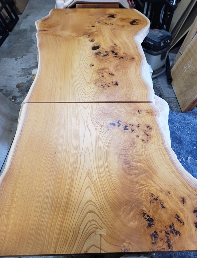 ケヤキ一枚板テーブル