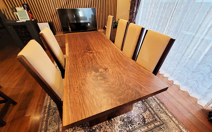 一枚板テーブル納品