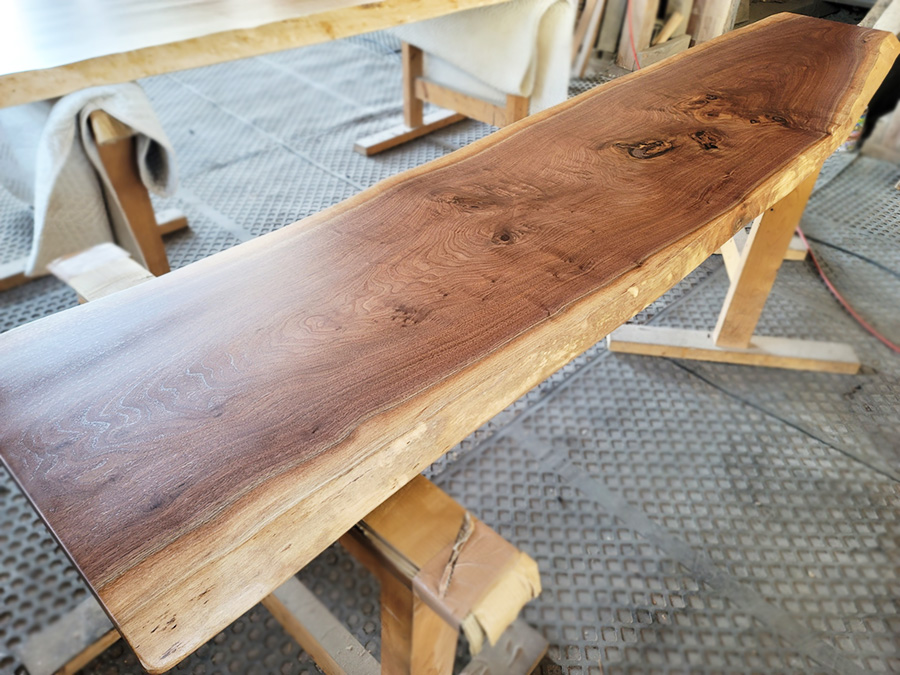 ブラックウォルナット一枚板カウンター