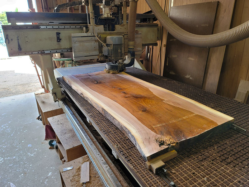 一枚板の平面出し