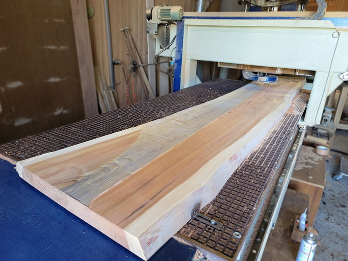 一枚板フラット加工