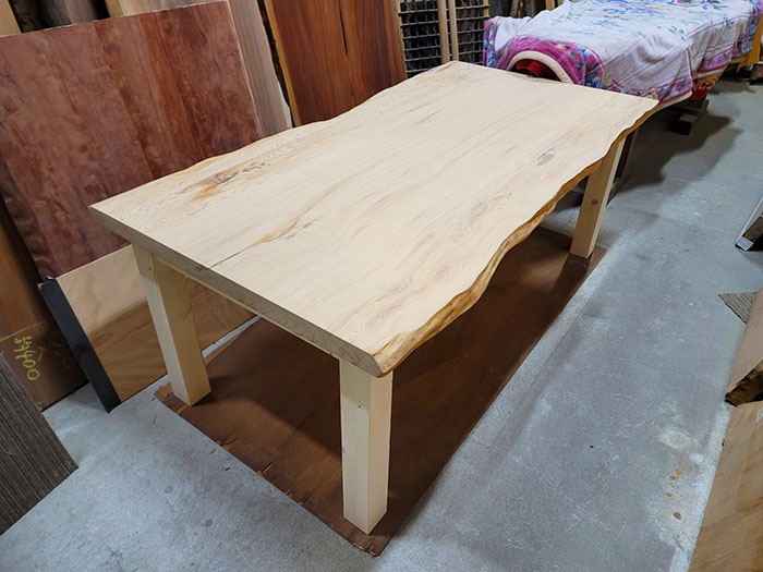 一枚板の作業台