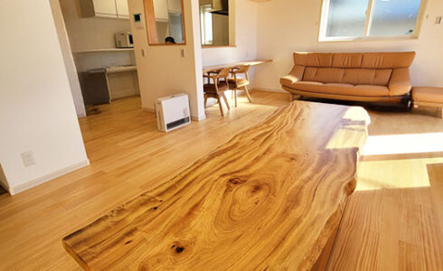 楠一枚板テーブル