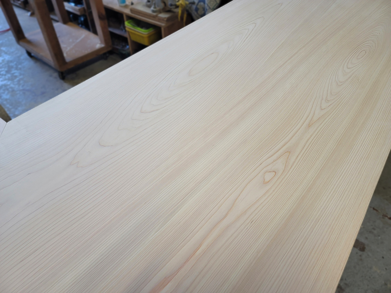 桧一枚板の木目