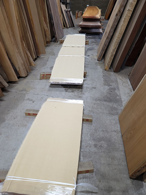 一枚板カウンター